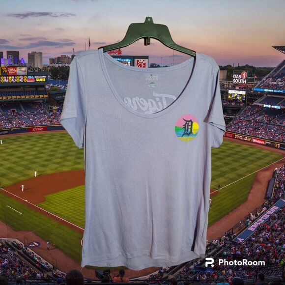 MLB‎ Detroit Tigers Scoop Neck T-Shirt Women's Size XL (B73) - Picture 1 of 2